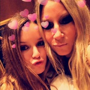 Meet your Posher, Lainie